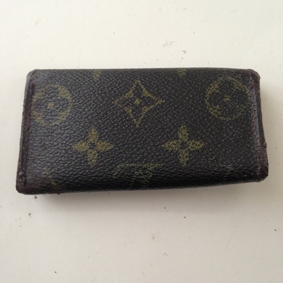 Louis Vuitton, Mono Brown 3 Hooks Key Case - Picture 5 of 10